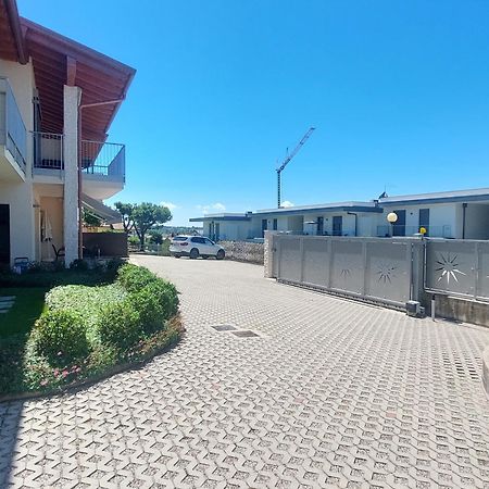 Apartment Brezza Di Lago - Regarda Travel 라찌제 외부 사진