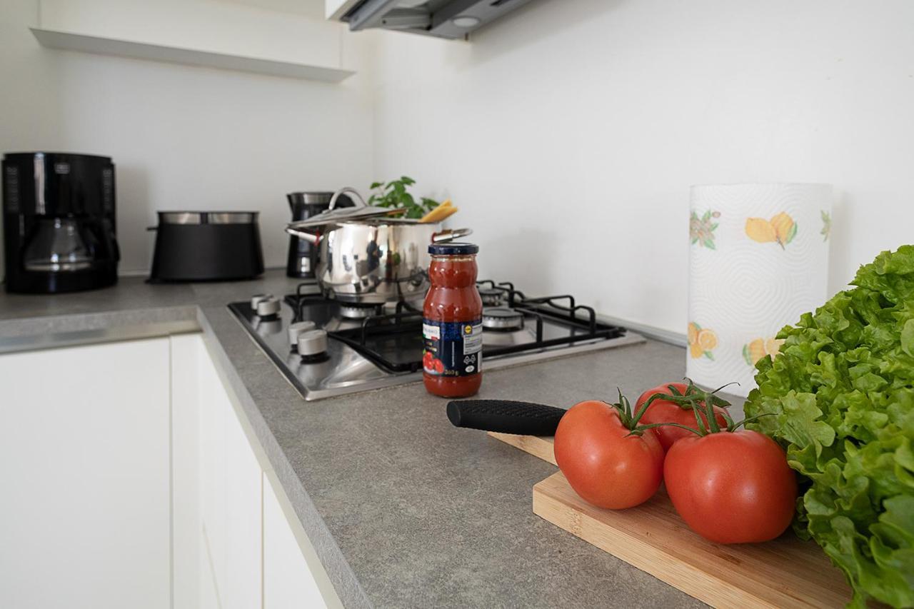 Apartment Brezza Di Lago - Regarda Travel 라찌제 외부 사진