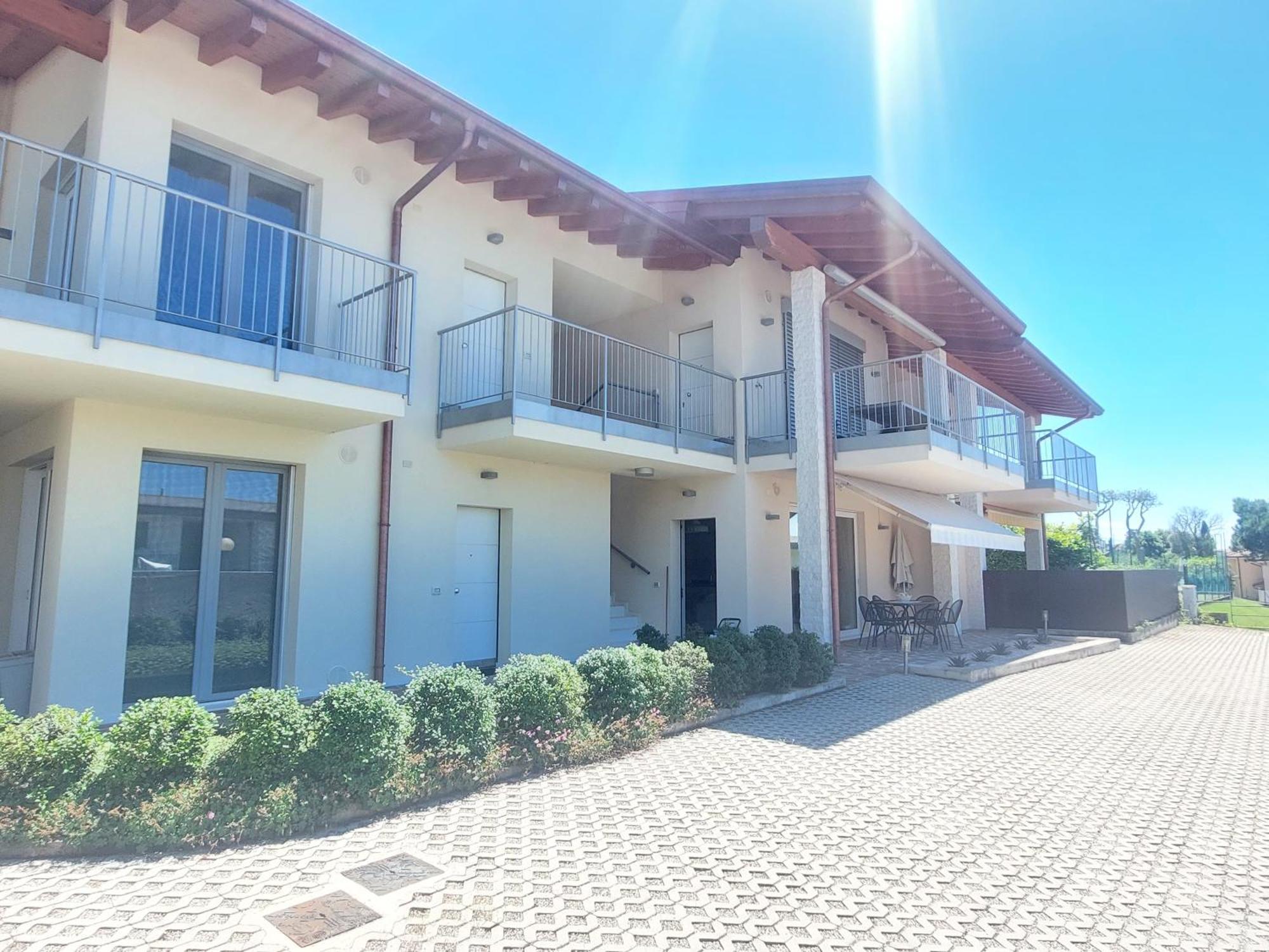 Apartment Brezza Di Lago - Regarda Travel 라찌제 외부 사진